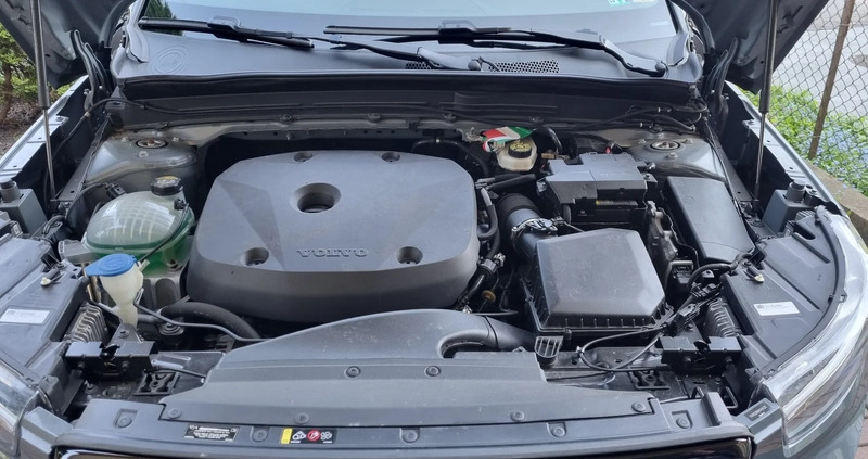 Volvo XC 40 cena 135900 przebieg: 44500, rok produkcji 2021 z Ząbki małe 191